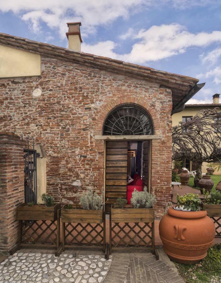 Bed And Breakfast Queen Pisa Exterior foto